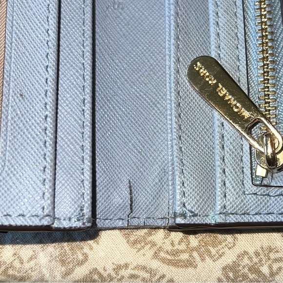 Michael Kors Pale Periwinkle Saffiano Leather Wallet NWOT Q - Picture 8 of 10